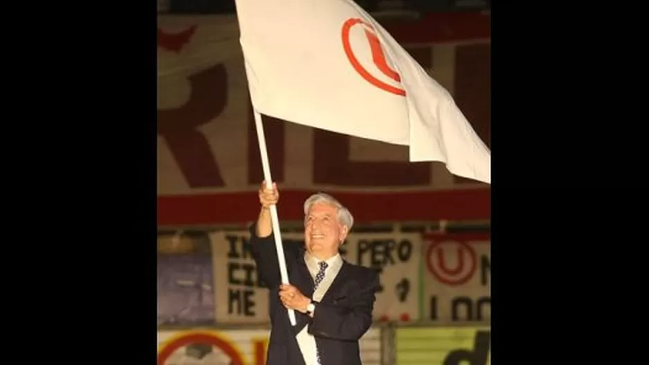 Vargas Llosa y su discurso cuando fue reconocido socio honorario de Universitario