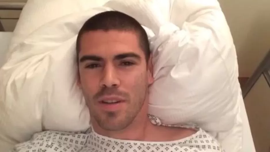 Víctor Valdés agradeció muestras de apoyo tras operación a la rodilla