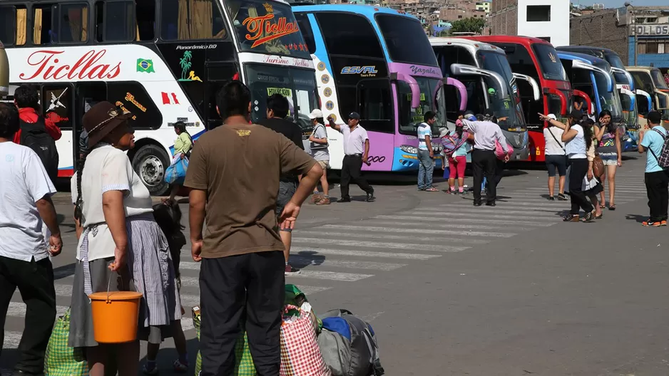 Buses de terminal de Yerbateros. Foto: Agencia Andina