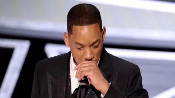  La Academia de Hollywood aceptó la "renuncia inmediata de Will Smith / Foto: BBC