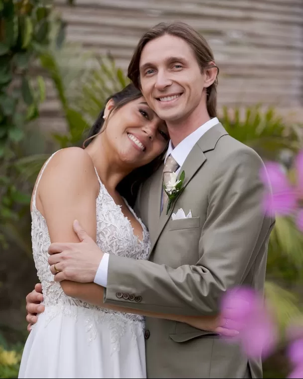 Sasha Kapsunov y su esposa Jocelyn se casaron en marzo de este año / Instagram