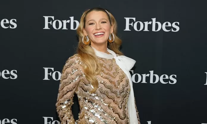 Actriz Blake Lively anunció su cuarto embarazo con sorprendente vestido - América Noticias Actriz Blake Lively anunció su cuarto embarazo con sorprendente vestido - América Noticias