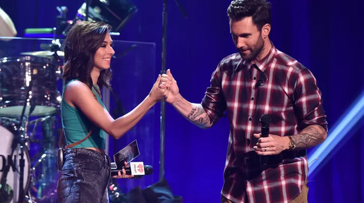 Christina Grimmie y Adam Levine. Foto: The Voice Christina Grimmie y Adam Levine. Foto: The Voice
