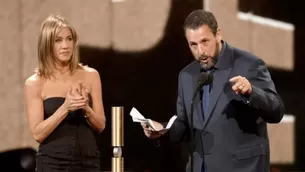 El emotivo reencuentro entre Jennifer Aniston y Adam Sandler en los People’s Choice Awards 2024 /Foto: People/Video: Instagram