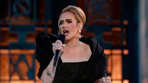 Adele lanzó un mensaje a sus seguidores que pretendían arrojar cosas durante conciertos. Fuente: TikTok