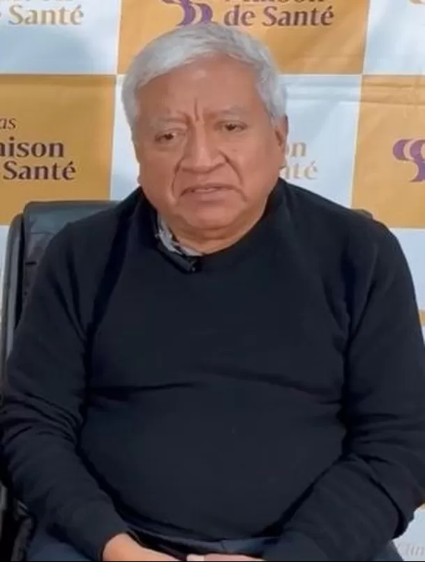 Manuel Quiroga, guitarrista de la orquesta, recordó los momentos de tensión que se vivieron sobre el escenario / Captura Manuel Quiroga, guitarrista de la orquesta, recordó los momentos de tensión que se vivieron sobre el escenario / Captura