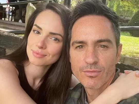 Mauricio Ochmann y Paulina Burrola. Fuente: Instagram