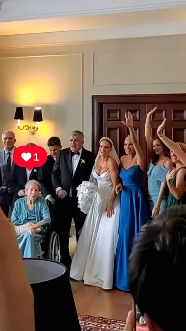 Alejandra Baigorria y su familia antes de casarse con Said Palao / Ric La Torre