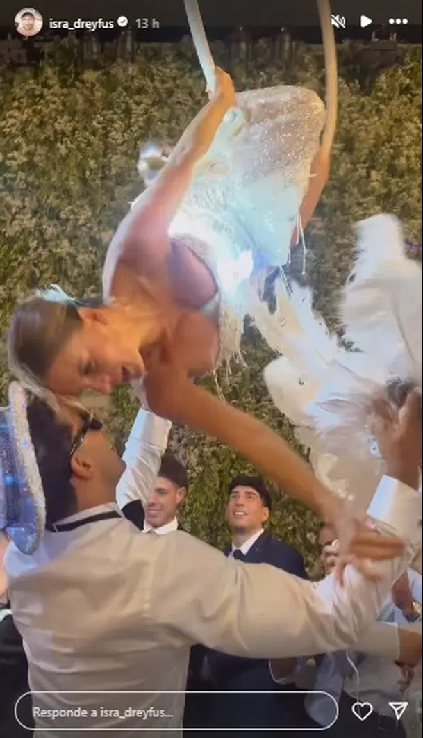Alejandra Baigorria sorprendió a invitados con impactante acrobacia en boda con Said Palao. Fuente: Instagram Alejandra Baigorria sorprendió a invitados con impactante acrobacia en boda con Said Palao. Fuente: Instagram