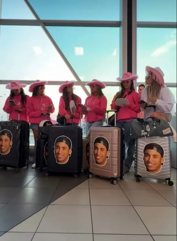 Alejandra Baigorria en el aeropuerto con sus amigas antes de su despedida de soltera / Instagram Alejandra Baigorria en el aeropuerto con sus amigas antes de su despedida de soltera / Instagram