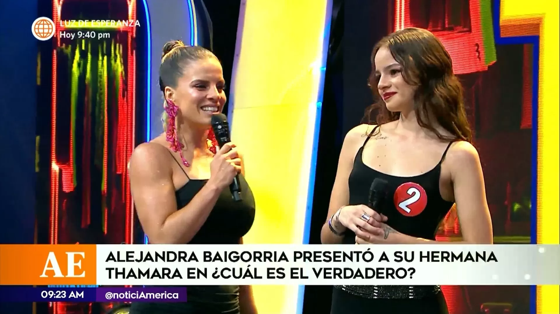 Alejandra Baigorria y su hermana en '¿Cuál es el verdadero?'. Fuente: AméricaTV