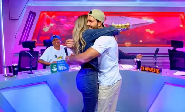 La reconciliación de Mario Irivarren y Alejandra Baigorria / La Manada Galáctica La reconciliación de Mario Irivarren y Alejandra Baigorria / La Manada Galáctica