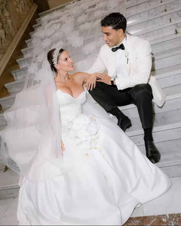 Alejandra Baigorria y Said Palao se casaron por civil y la ceremonia fue dirigida por el alcalde Rafael López Aliaga / Instagram Alejandra Baigorria y Said Palao se casaron por civil y la ceremonia fue dirigida por el alcalde Rafael López Aliaga / Instagram