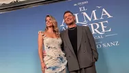 Alejandro Sanz y Stephanie Cayo en estreno de ‘El alma al aire’