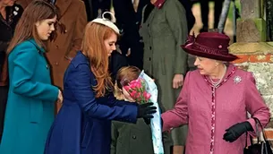 Las princesas de York junto a su abuela, la reina Isabel II. Foto: Difusión