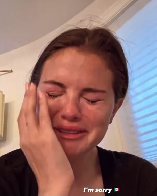 Selena Gómez llorando por deportados mexicanos en Estados Unidos / Instagram Selena Gómez llorando por deportados mexicanos en Estados Unidos / Instagram