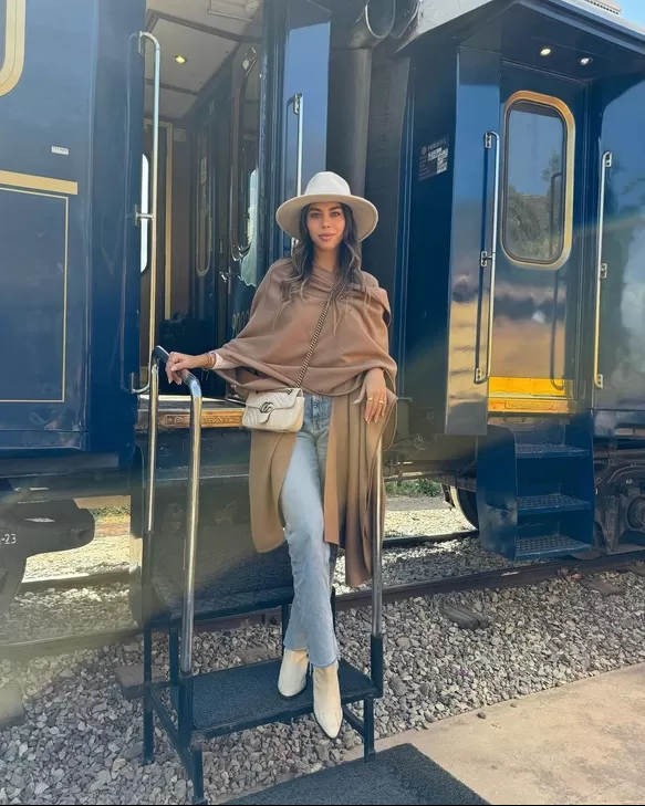 Alondra García Miró estuvo en uno de los trenes más exclusivos de Cusco / Instagram