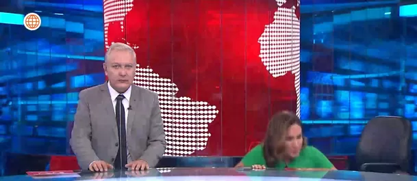 Alvina Ruíz protagonizó una caída durante la transmisión en vivo del noticiero/Foto: América Noticias Alvina Ruíz protagonizó una caída durante la transmisión en vivo del noticiero/Foto: América Noticias