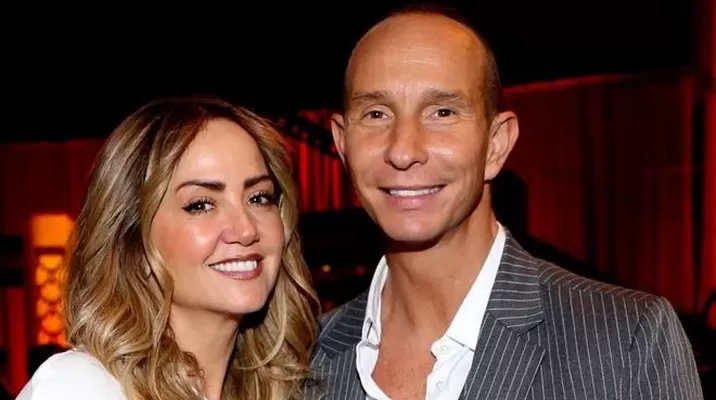 Andrea Legarreta rompió en llanto al reencontrarse en vivo con Erik Rubín tras su separación Andrea Legarreta rompió en llanto al reencontrarse en vivo con Erik Rubín tras su separación