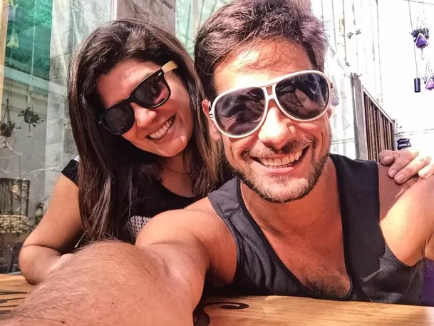 Los actores Andrés Wiese y Nataniel Sánchez, hermanos en AFHS, compartieron un emotivo reencuentro en Barcelona.