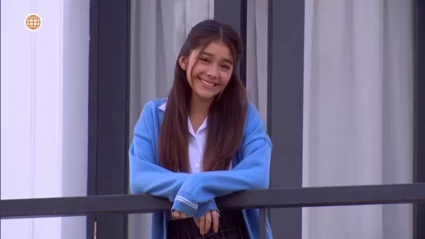 Angelita le regaló una tierna sonrisa a Oto. Foto: América TV Angelita le regaló una tierna sonrisa a Oto. Foto: América TV