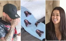Angie Arizaga le regaló medias con su rostro a Jota Benz que llevan curiosas frases - Noticias de martha-chavez