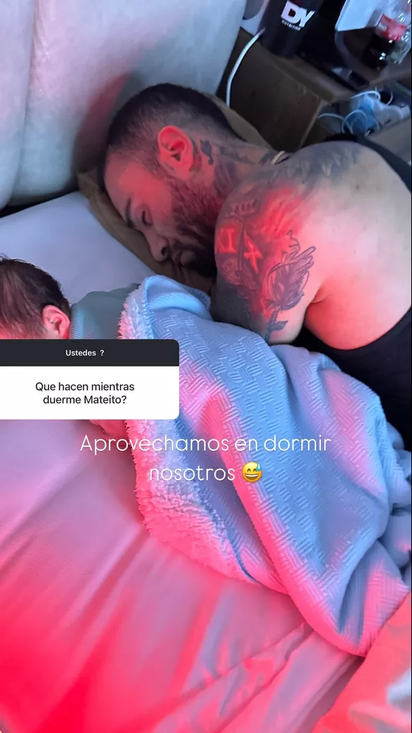 Angie Arizaga reveló qué hace con Jota Benz cuando su hijo duerme