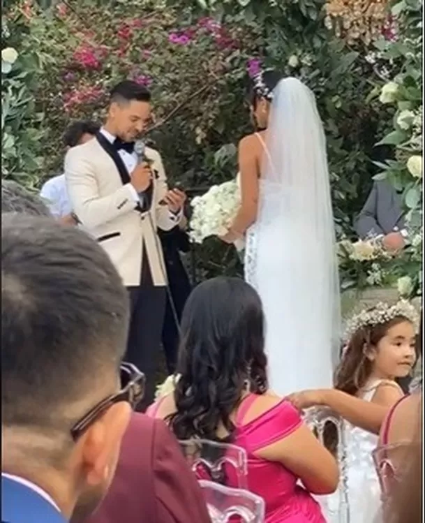 Anthony Aranda y sus votos matrimoniales en boda con Melissa Paredes. Fuente: Tiktok Anthony Aranda y sus votos matrimoniales en boda con Melissa Paredes. Fuente: Tiktok