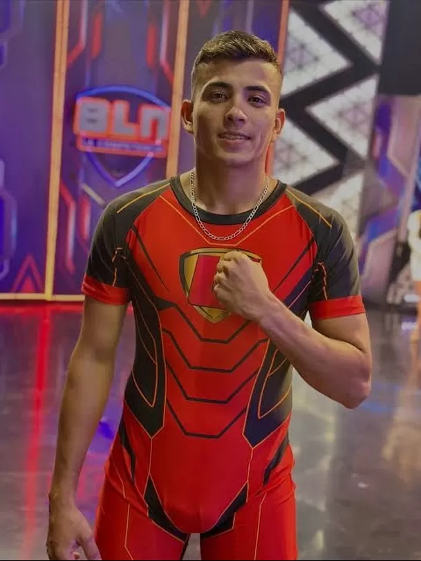 El joven de 23 años, conocido por su paso por BLN, fue interceptado por sujetos armados que se movilizaban en una motocicleta. La Policía investiga el crimen Video: TikTok @notipremier