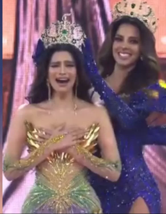 Luciana Fuster coronó a Rachel Gupta, representante de India como la nueva Miss Grand International/Foto: Instagram