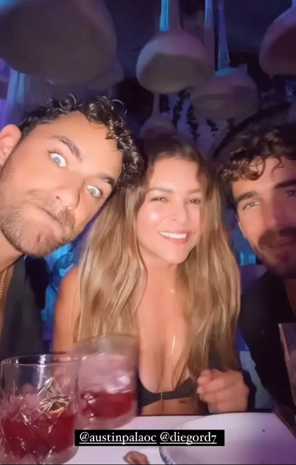 Austin Palao y Diego Rodríguez junto a Grettell Valdez en discoteca de Tulum. Fuente: Instagram/GretellValdez