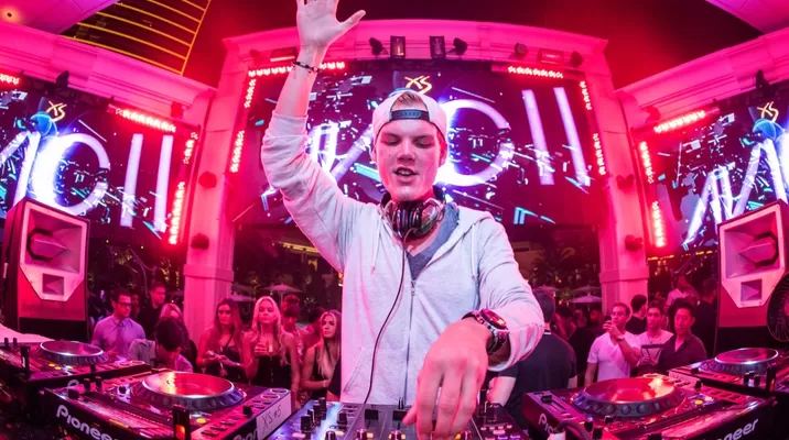DJ Avicii se retira de la música a sus 26 años DJ Avicii se retira de la música a sus 26 años