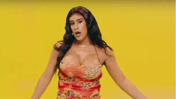 Bad Bunny revela el motivo por el que se enorgullece del videoclip de "Yo perreo sola". Fuente: YouTube