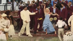 El puertorriqueño Bad Bunny protagonizó un espectáculo histórico en el Super Bowl LX con canciones en español y mensajes de unidad culturalFoto: AFP