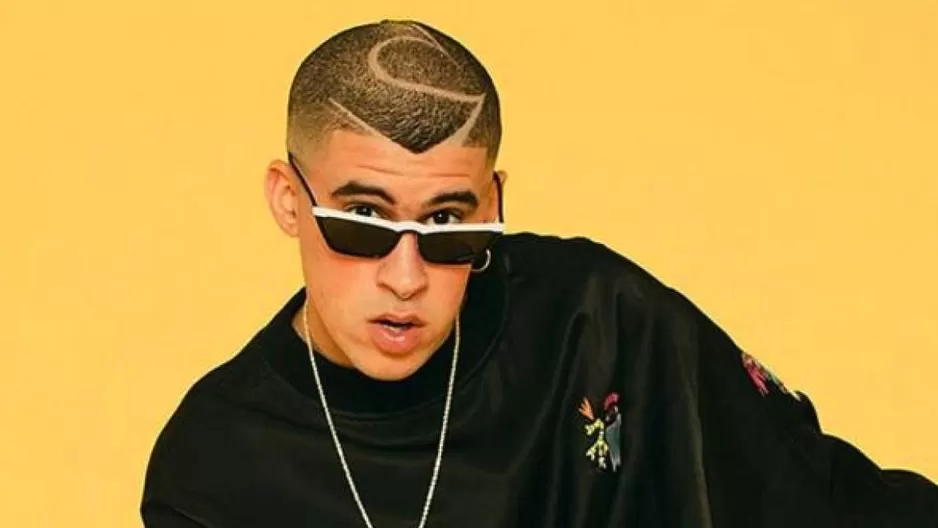 "Espero que inspiren a otros a divertirse en sus propias maneras con el estilo personal", dijo Bad Bunny. Foto:. República.com 