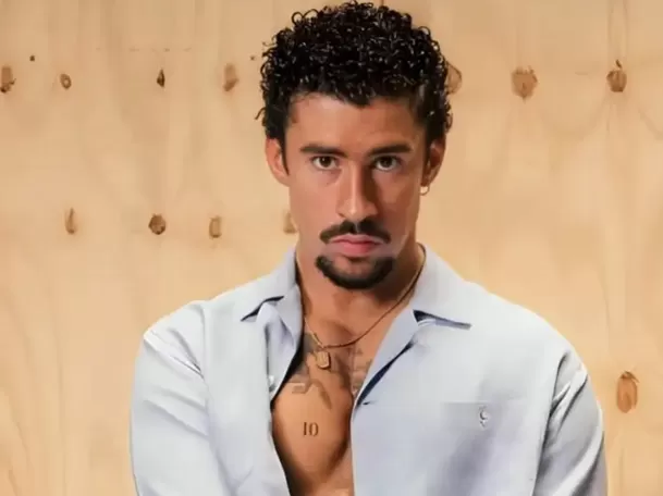 Cientos de fanáticos forman largas colas, incluso desde la noche anterior, para asegurar su lugar en el Estadio Nacional.