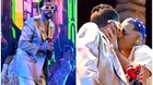 Bad Bunny se besó con dos bailarines en pleno concierto