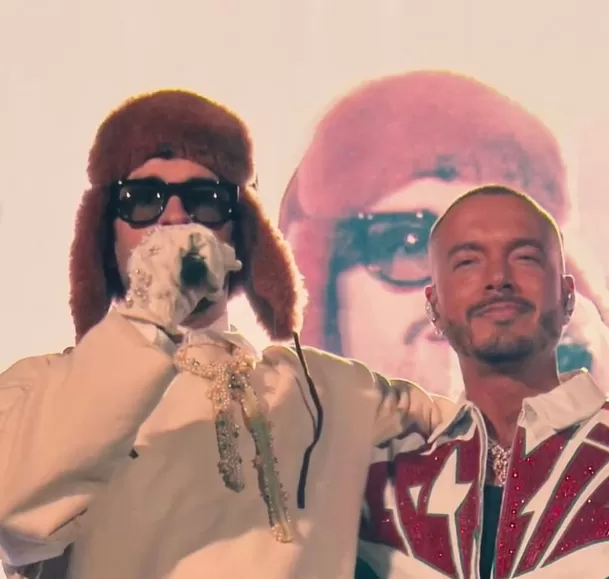 J Balvin y Bad Bunny en show final de México. Foto: Instagram