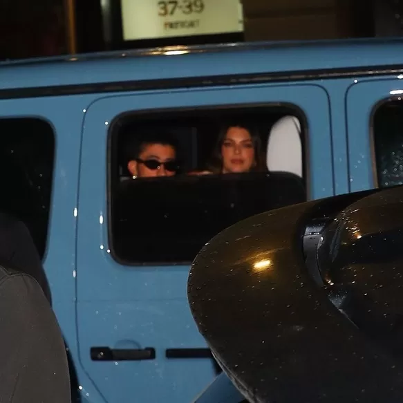 Bad Bunny y Kendall Jenner alborotaron Nueva York con su presencia en exclusivo restaurante 