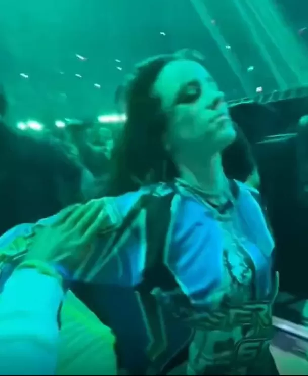 Billie Eilish sufrió ataque de uno de los asistentes a su concierto / Captura Billie Eilish sufrió ataque de uno de los asistentes a su concierto / Captura