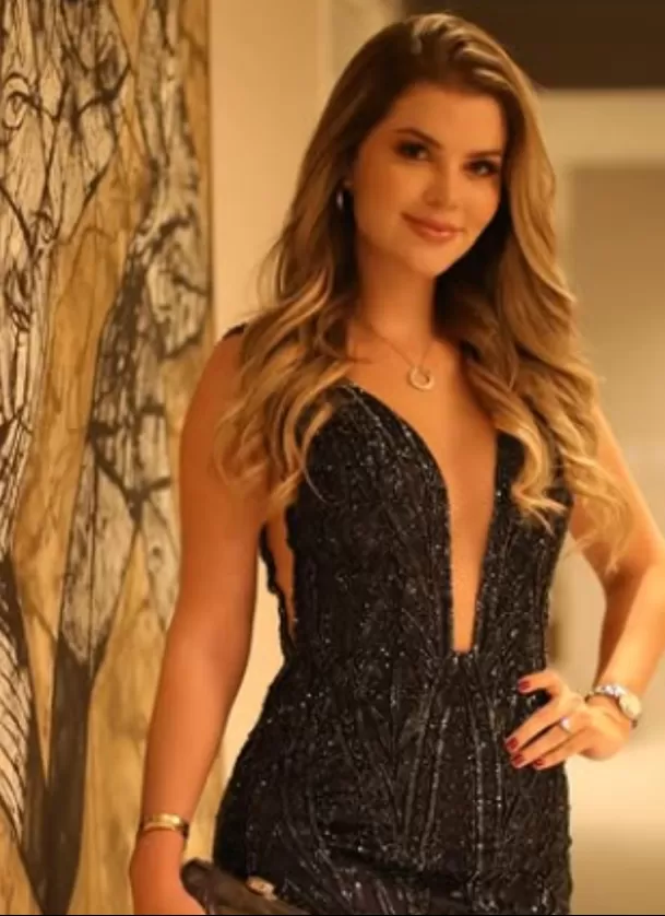 Brunella Horna no fue ajena a la celebración y se lució en la fiesta junto a la familia Acuña.