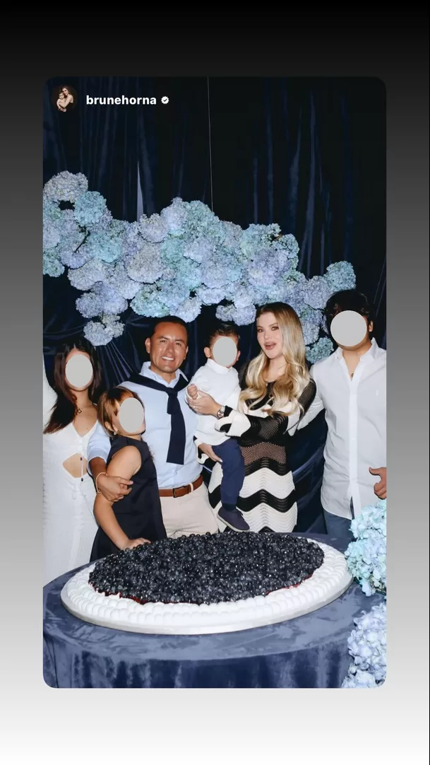 Richard Acuña con sus hijos y con Brunella Horna en la fiesta por su cumpleaños / Instagram Richard Acuña con sus hijos y con Brunella Horna en la fiesta por su cumpleaños / Instagram