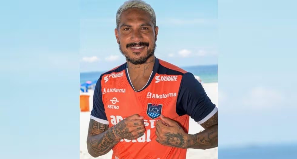 Paolo Guerrero firmó contrato con la Universidad César Vallejor por toda la temporada 2024. Fuente: Instagram