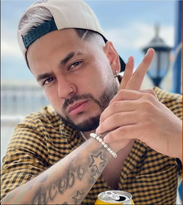 Bryan Torres fue puesto en evidencia por dos jovenes que afirmaron haber salido con el músico simultáneamente/Foto: Instagram Bryan Torres fue puesto en evidencia por dos jovenes que afirmaron haber salido con el músico simultáneamente/Foto: Instagram