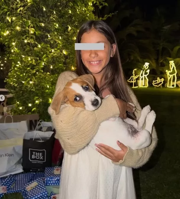 En las imágenes se vio a la pequeña disfrutando de la celebración, integrada de forma natural al entorno. Foto: Instagram