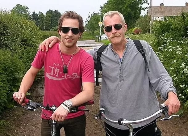 James Morrison junto a su padre Paul Catchpole, quien falleció en 2010. Fuente: Instagram James Morrison junto a su padre Paul Catchpole, quien falleció en 2010. Fuente: Instagram