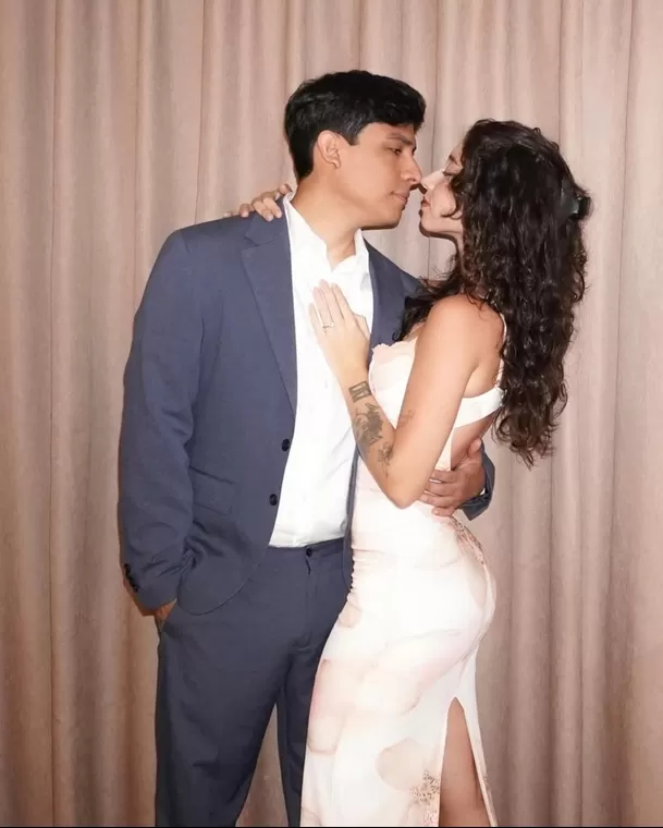 El 17 de octubre de 2025, Carla Campos Salazar y Víctor Caballero 'Curwen' emocionaron a sus fans al revelar que estaban oficialmente comprometidos. Foto: Instagram