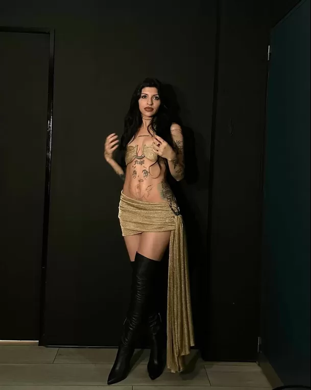 Cazzu destronó a Lady Gaga con su éxito ‘Con otra’. Fuente: Instagram