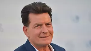  Charlie Sheen confiesa que tuvo relaciones sexuales con hombres / AFP