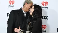 Cher se lució con su novio 40 años menor que ella en los premios iHeart Radio